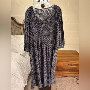 Croft & Barrow Navy and White Long Sleeve Dress